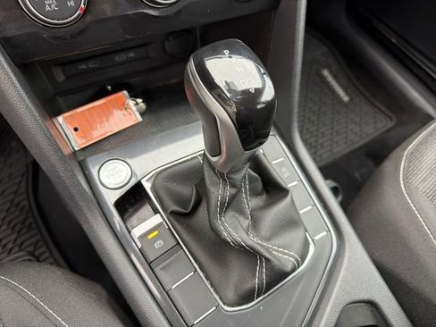 Used 2023 Volkswagen Tiguan S image 21