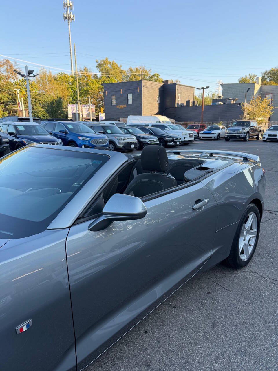 Used 2020 Chevrolet Camaro LT RWD image 13