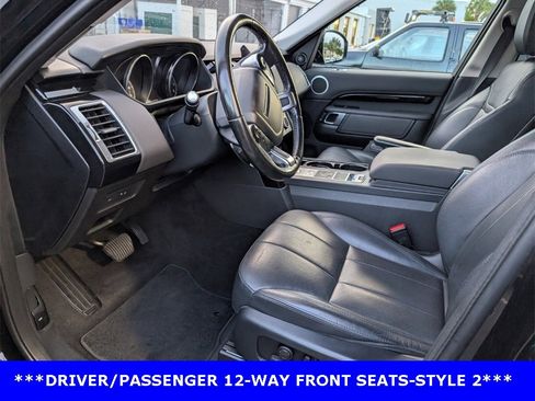 Used 2019 Land Rover Discovery SE image 7
