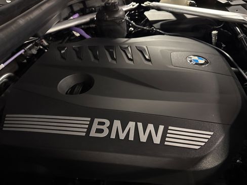 Used 2024 BMW X6 xDrive40i w/ Parking Assistance Package image 33