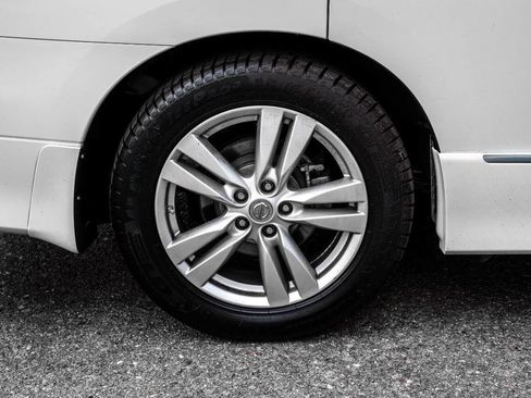 Used 2015 Nissan Quest Platinum image 13