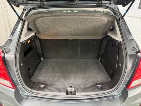 Used 2019 Chevrolet Trax LS AWD/4WD image 9