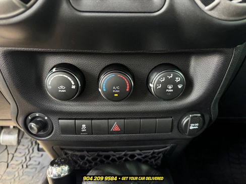 Used 2017 Jeep Wrangler Unlimited Sport w/ Quick Order Package 23S AWD/4WD image 17