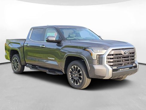 New 2026 Toyota Tundra Limited AWD/4WD image 3