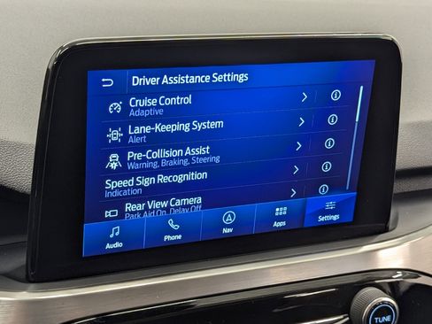 Used 2022 Ford Escape Titanium image 29