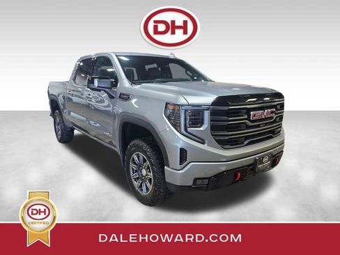 Used 2025 GMC Sierra 1500 AT4 AWD/4WD image 1
