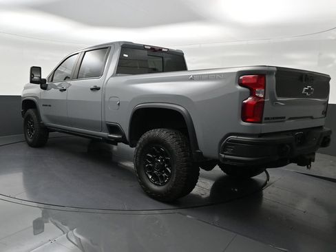 Used 2024 Chevrolet Silverado 2500 ZR2 w/ ZR2 Bison Edition AWD/4WD image 3