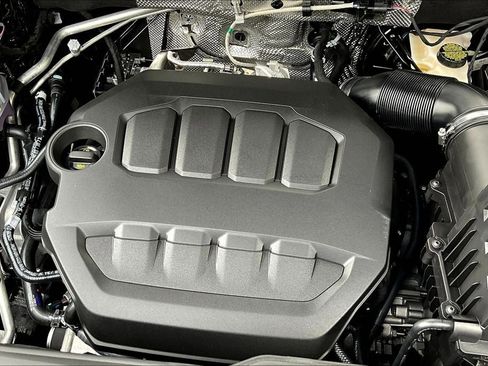 New 2025 Volkswagen Atlas Cross Sport SE image 30