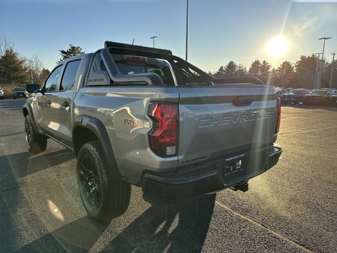 Certified 2025 Chevrolet Colorado Trail Boss w/ Midnight Edition image 4