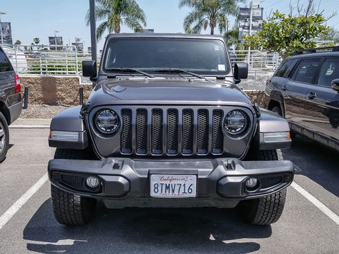 Used 2021 Jeep Wrangler Unlimited Sahara AWD/4WD image 5