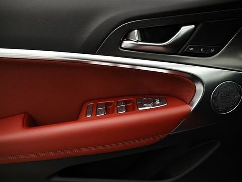 New 2026 Genesis G70 3.3T Sport Prestige AWD/4WD image 17