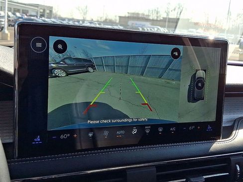 Used 2025 Lincoln Corsair AWD w/ Equipment Group 101A image 18