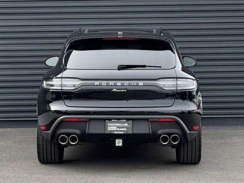 Certified 2025 Porsche Macan image 6
