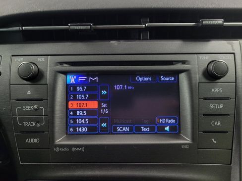 Used 2014 Toyota Prius Five image 25