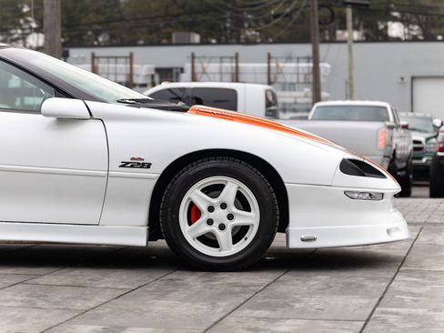 Used 1997 Chevrolet Camaro Z28 w/ Preferred Equipment Group 2 image 12