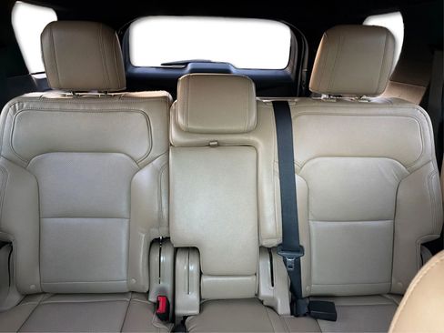 Used 2016 Ford Explorer Limited image 20