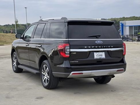 Used 2024 Ford Expedition Limited AWD/4WD image 6