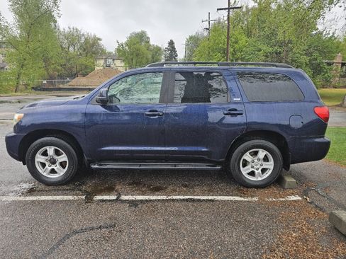 Used 2008 Toyota Sequoia SR5 AWD/4WD image 2