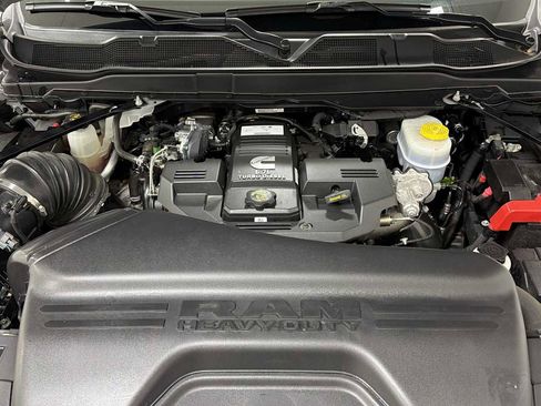 Used 2024 RAM 2500 Laramie w/ Night Edition AWD/4WD image 31