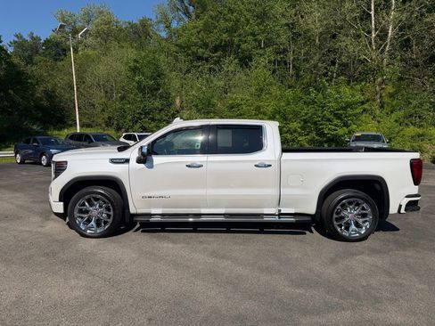 Used 2024 GMC Sierra 1500 Denali w/ Technology Package AWD/4WD image 12