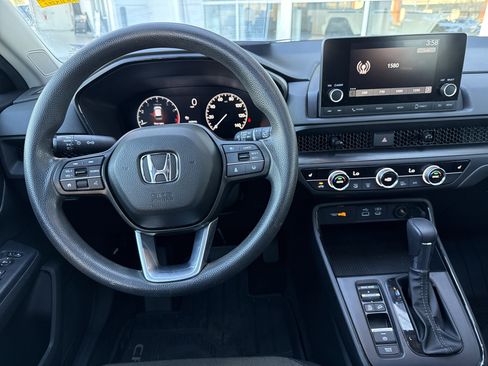Used 2024 Honda CR-V EX image 29