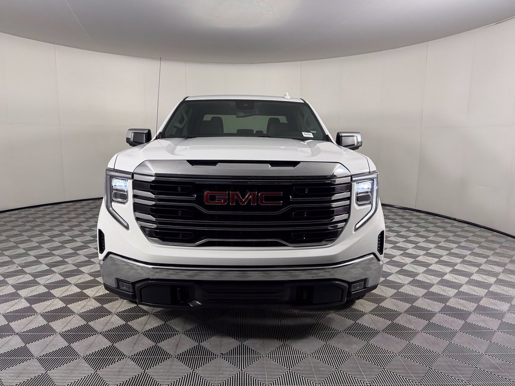 Used 2025 GMC Sierra 1500 SLT RWD image 3