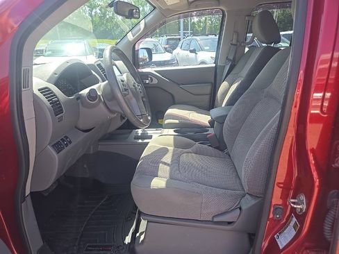 Used 2019 Nissan Frontier SV w/ Value Truck Package AWD/4WD image 9