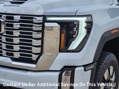 New 2026 GMC Sierra 2500 Denali w/ Denali Reserve Package AWD/4WD image 6