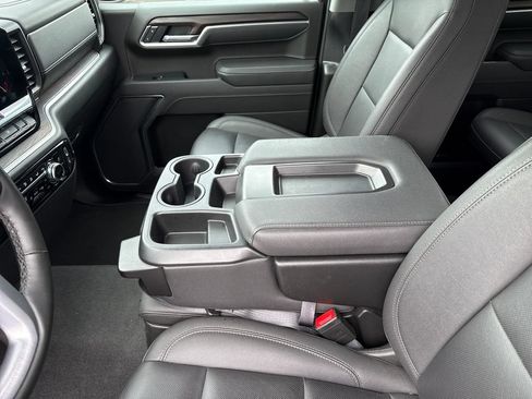 Certified 2026 GMC Sierra 1500 SLT AWD/4WD image 32