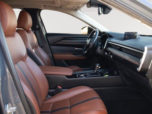 Used 2023 MAZDA CX-50 Meridian Edition w/ Apex Package image 17