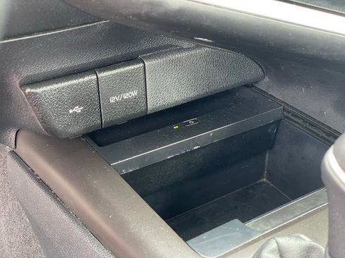 Used 2023 Toyota Camry XLE image 20