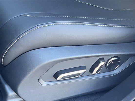 Used 2026 Acura RDX SH-AWD image 28
