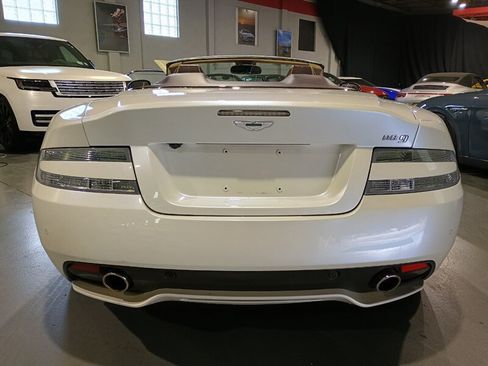 Used 2014 Aston Martin DB9 Volante RWD image 4