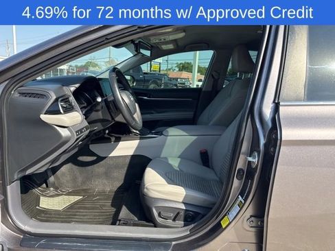 Used 2022 Toyota Camry SE image 26
