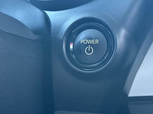 Certified 2026 Toyota Sienna XLE FWD image 28