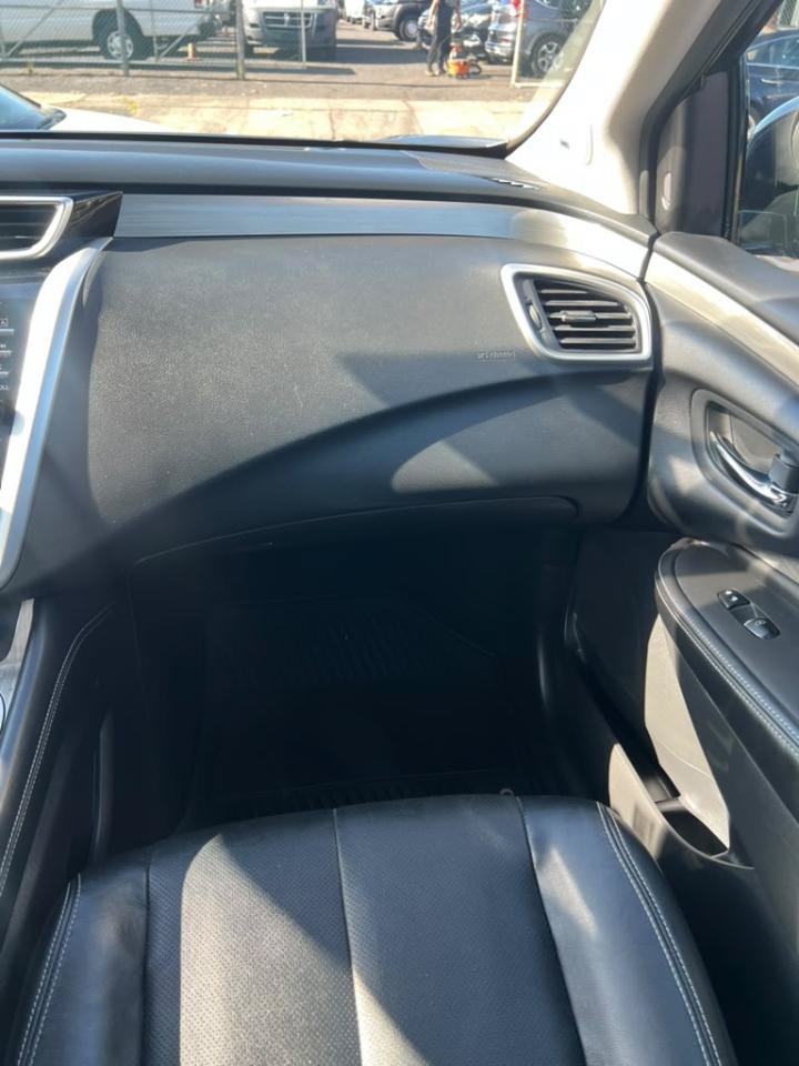 Used 2015 Nissan Murano Platinum w/ Platinum Technology Package AWD/4WD image 28