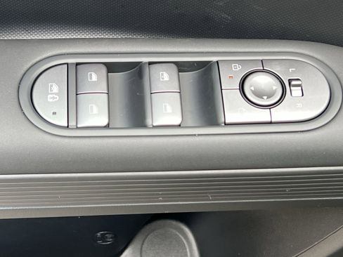 New 2026 Hyundai Ioniq 5 SE image 15