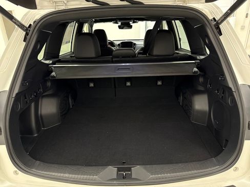 Used 2025 Subaru Forester Limited image 26