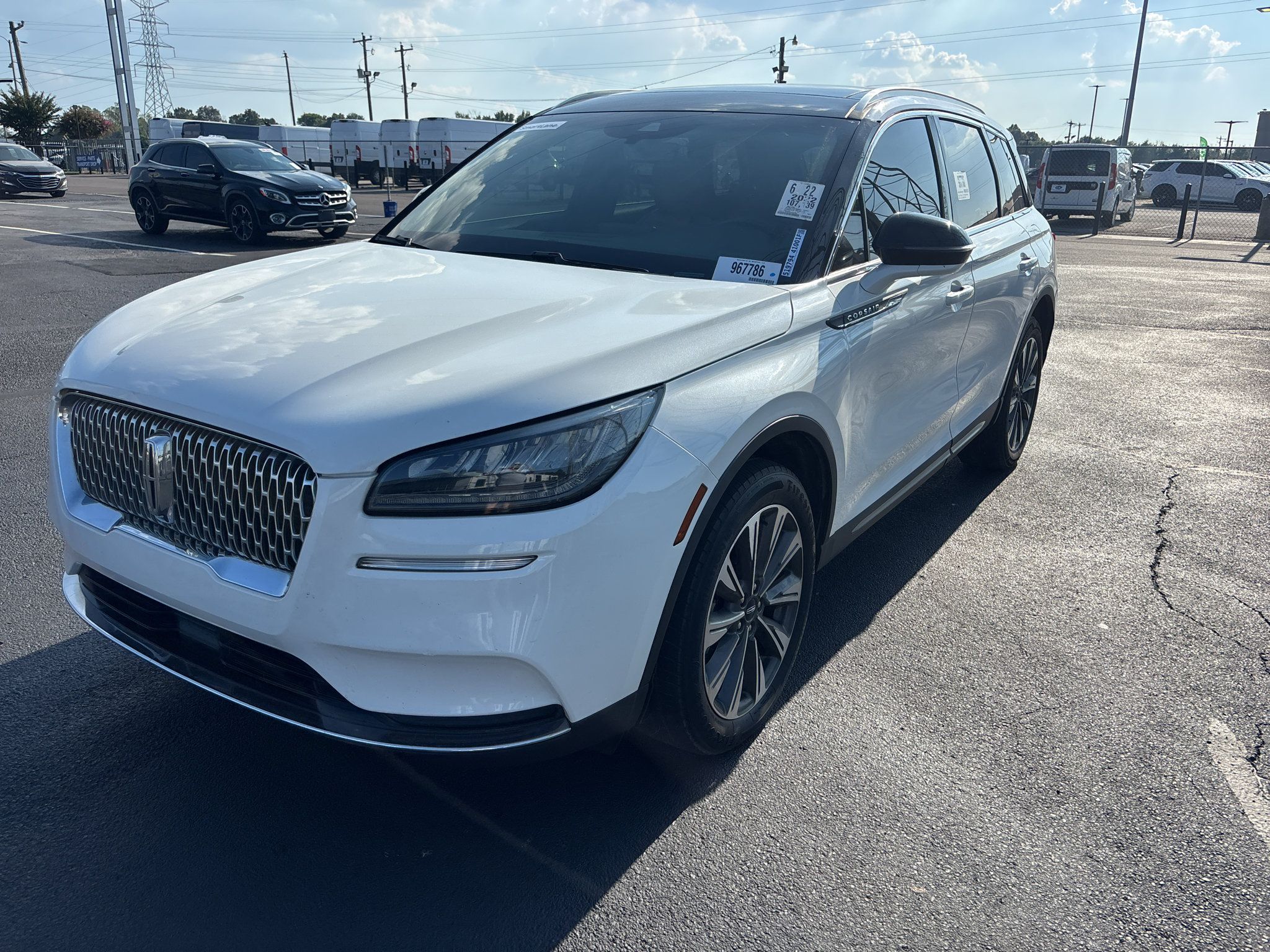 Used 2022 Lincoln Corsair Reserve w/ Elements Package FWD image 3