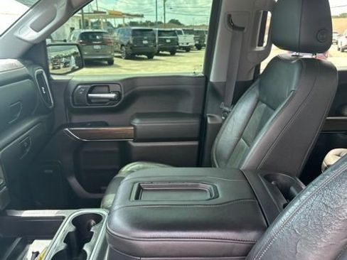 Used 2020 Chevrolet Silverado 1500 RST AWD/4WD image 15