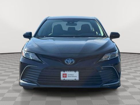 Used 2022 Toyota Camry LE FWD image 2