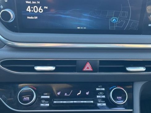 Used 2023 Hyundai Sonata SEL Plus image 13