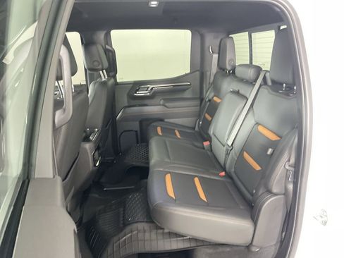 Used 2025 GMC Sierra 1500 AT4 w/ Technology Package image 25