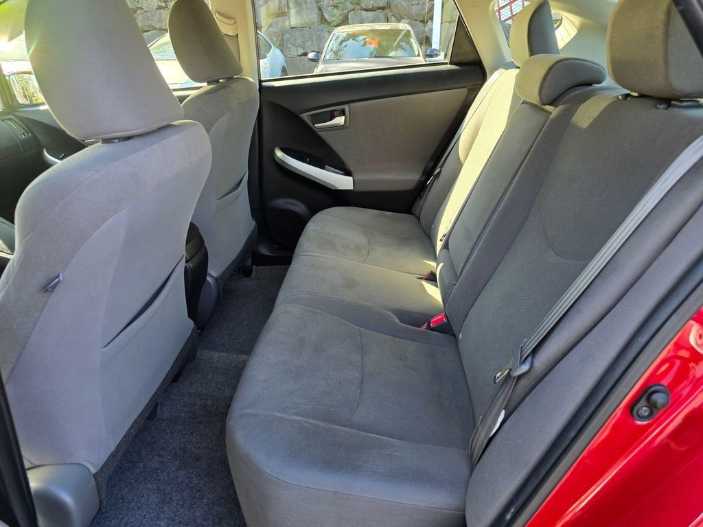 Used 2014 Toyota Prius Three FWD image 17