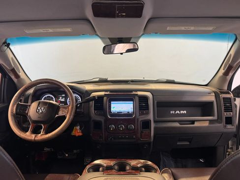 Used 2013 RAM 2500 Tradesman w/ Chrome Appearance Group AWD/4WD image 11