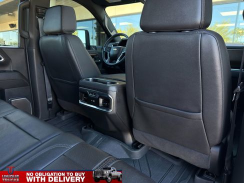 Used 2024 Chevrolet Silverado 3500 High Country w/ High Country Premium Package image 27
