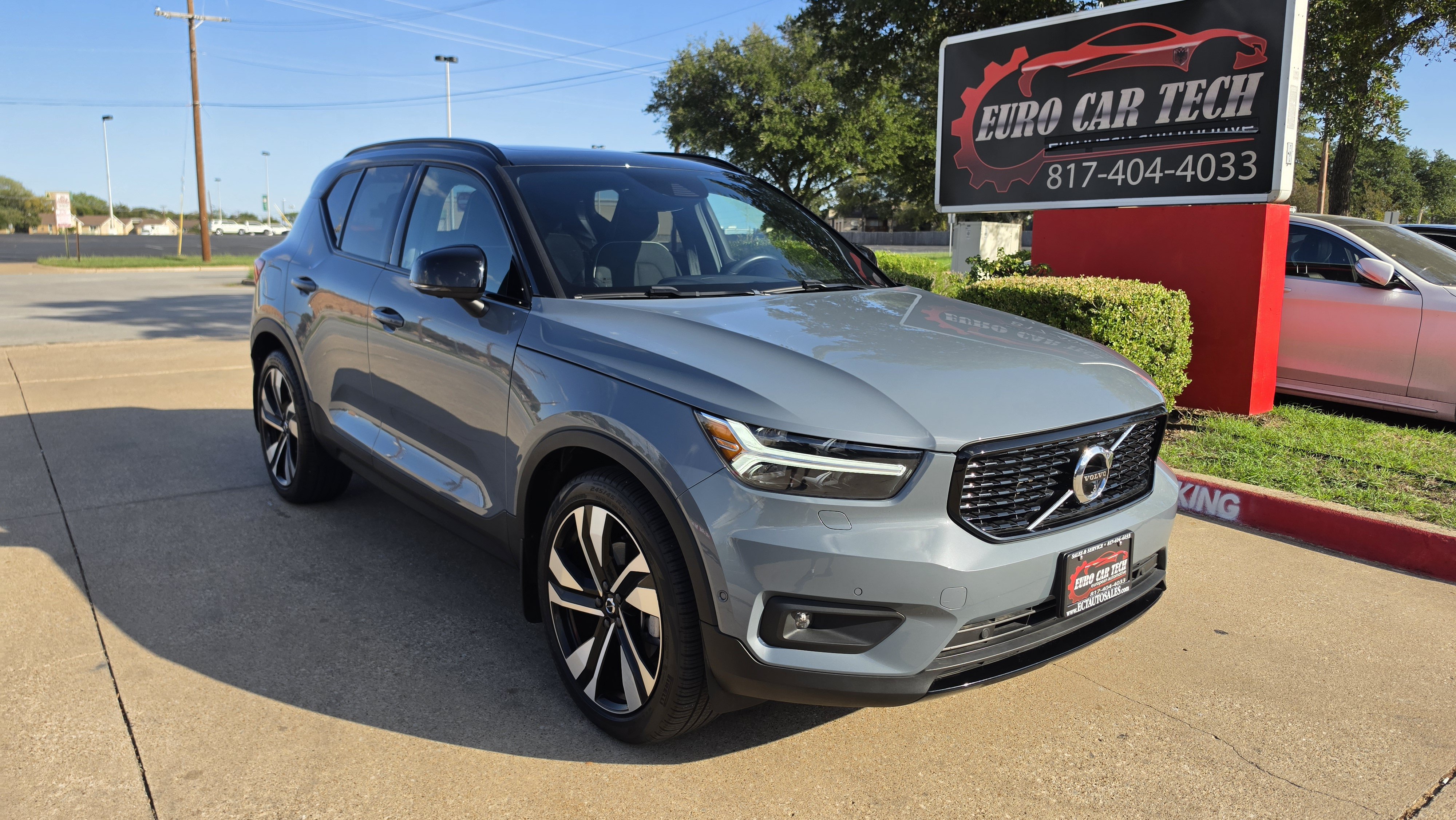 Used 2021 Volvo XC40 T5 R-Design w/ Advanced Package AWD/4WD image 6