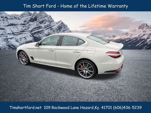 Used 2025 Genesis G70 2.5T image 7