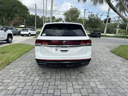 Used 2024 Volkswagen Atlas SE FWD image 36