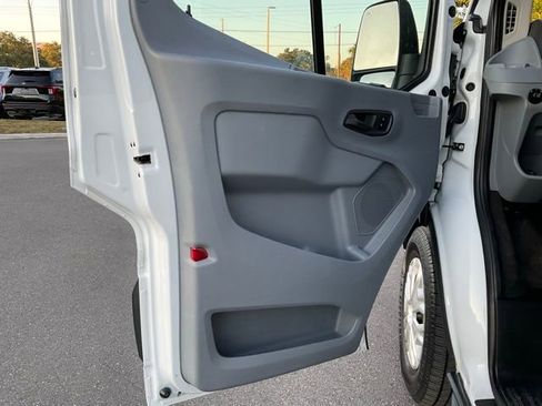 Used 2016 Ford Transit 150 XLT image 12